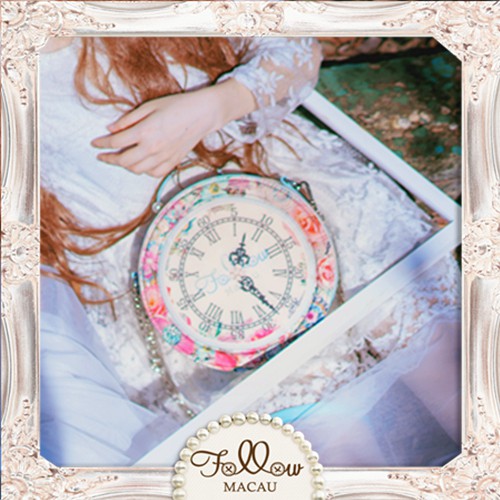 Dream Garden – Clock Bag