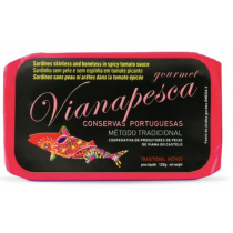 Vianapesca Skinless and Boneless Sardines in Spicy Tomato Sauce